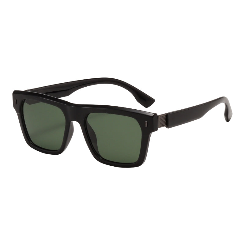 L0130 - Gloss Black Green Lens